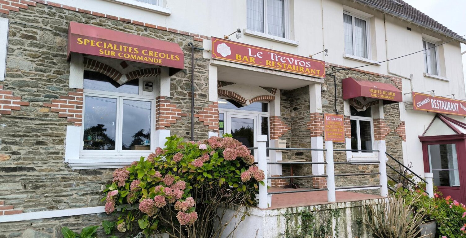 Belle batisse proche de la mer — photo 1