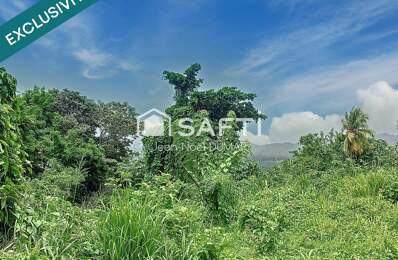 Terrain en pente de 1410 m² — photo du bien