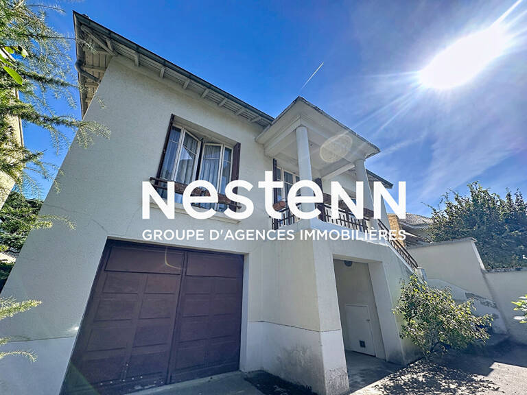 Maison indépendante 4 pièces 3 chambres avec garage - 69500 BRON — photo 1