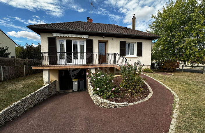 Maison Villeneuve Sur Yonne 4 pièce(s) 75 m2 — photo 2