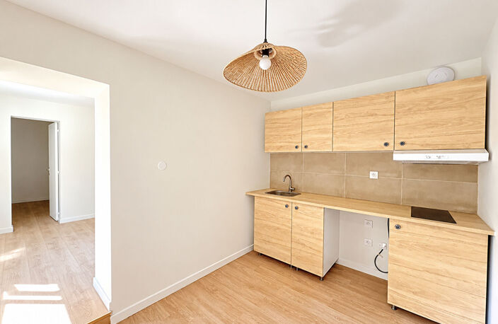 TOULOUSE - CHALETS - T2 Indépendant sur cour, entièrement rénové, lumineux et au calme — photo 3