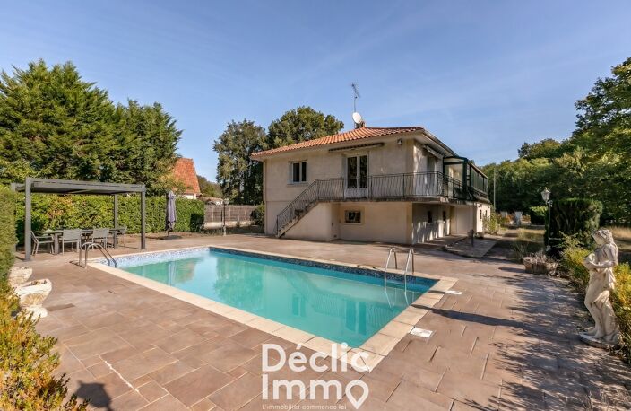 Maison familiale avec piscine et double garage - Saucats — photo 3