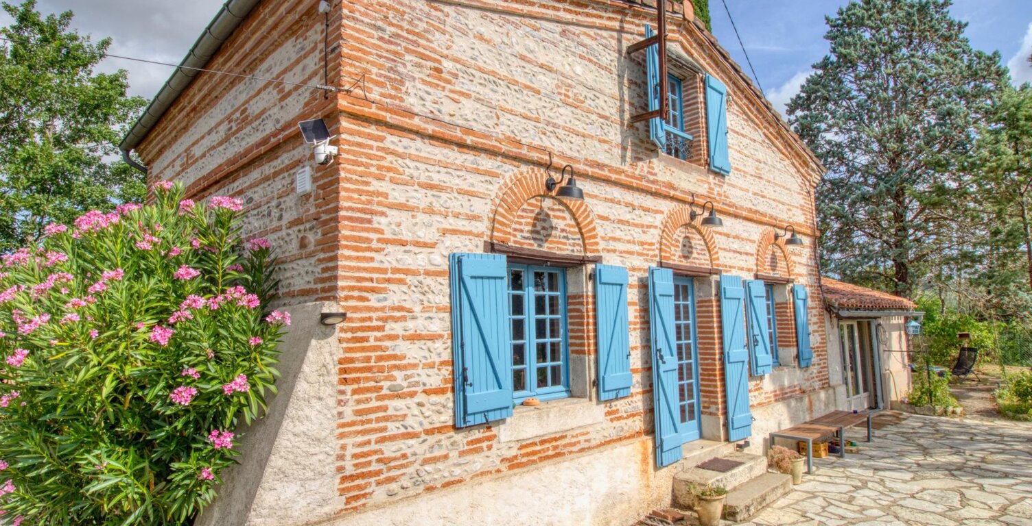 Maison de 1835 en brique et galets dans un environnement exceptionnel — photo 1