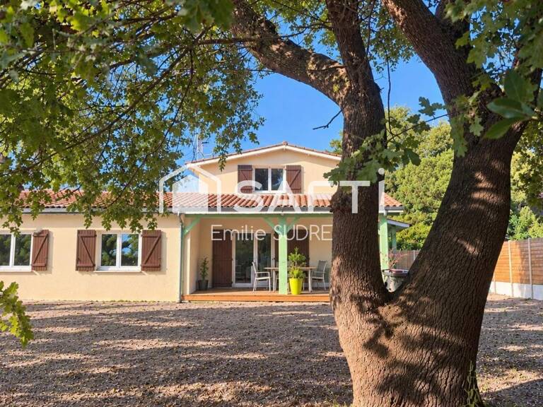 Rare à Andernos, maison rénovée sur près de 900 m² de terrain piscinable — photo 1