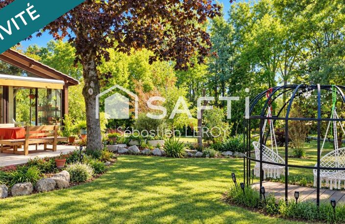 Maison avec parc arboré et véranda. — photo 3