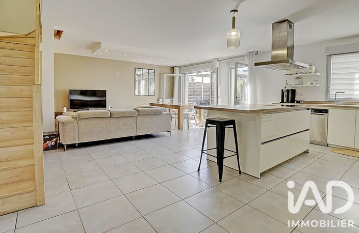 Vente Maison de ville 5 pièces — photo 2