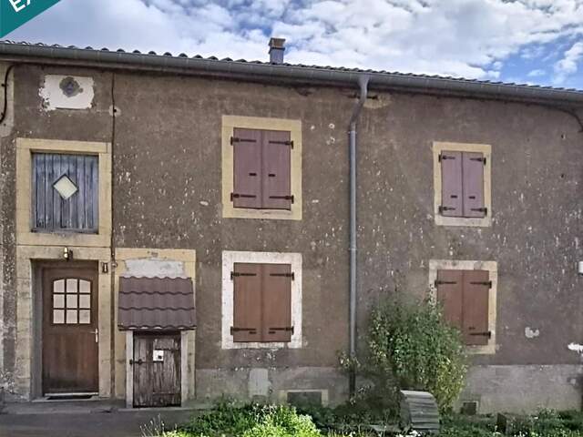 Maison avec 4 chambres, terrasse et jardin avec plein de potentiel ! — photo du bien