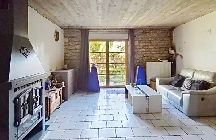 Maison avec 4 chambres, terrasse et jardin avec plein de potentiel ! — photo 4