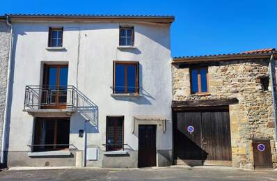 Maison de bourg avec grange attenante et fort potentiel! — photo du bien