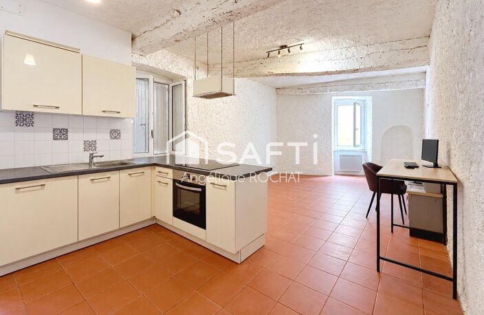 Maison de village au centre de Magalas sur 2 niveaux environ 63m2 — photo 2