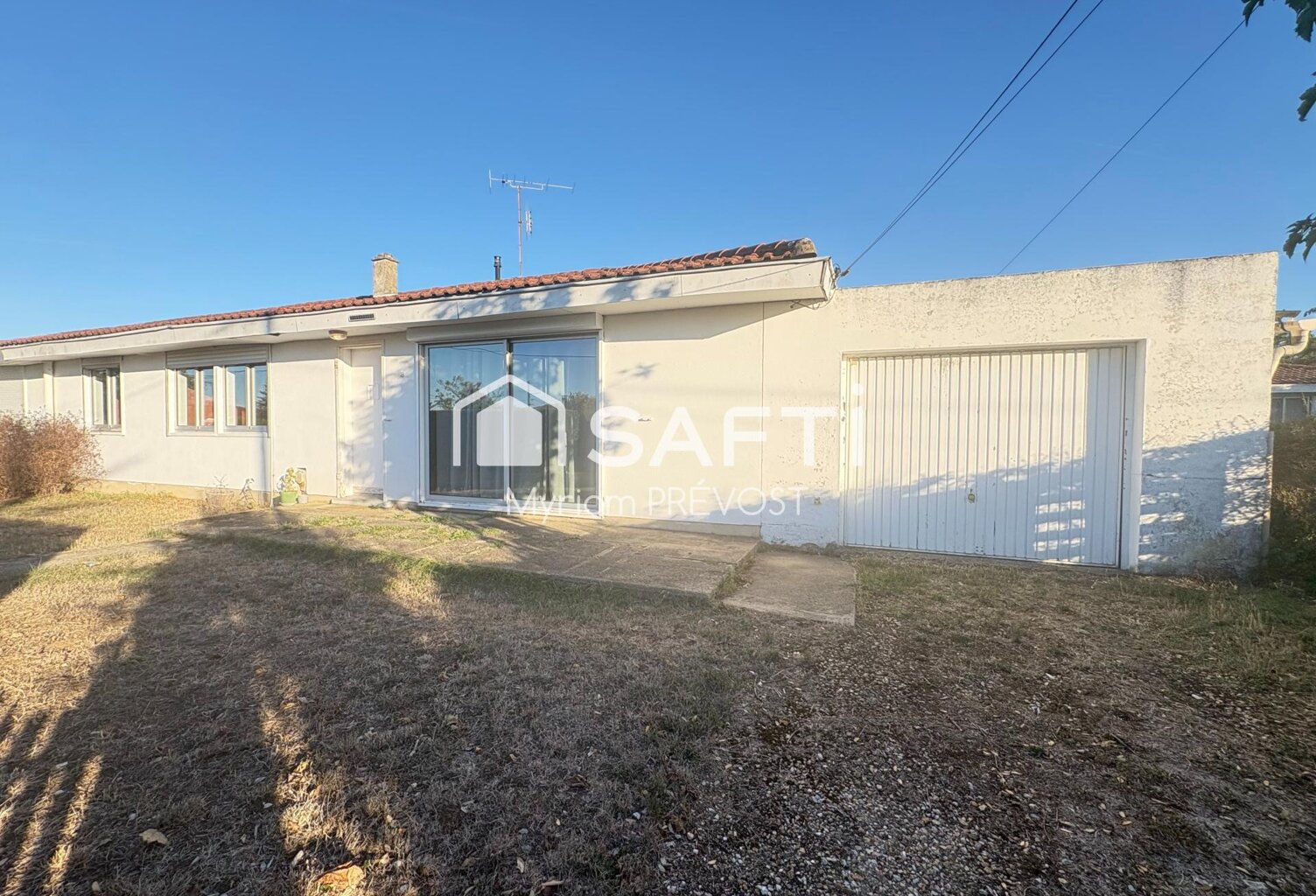 Pavillon américain de plain-pied dans un quartier recherché. — photo 1