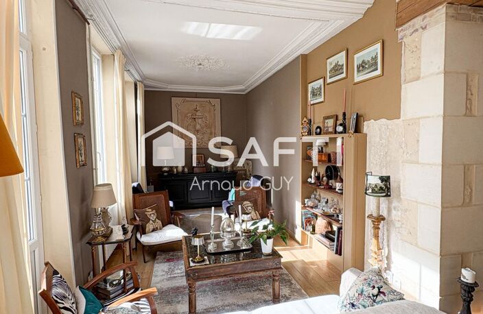 Ancien hôtel particulier situé au cœur de la ville — photo 3