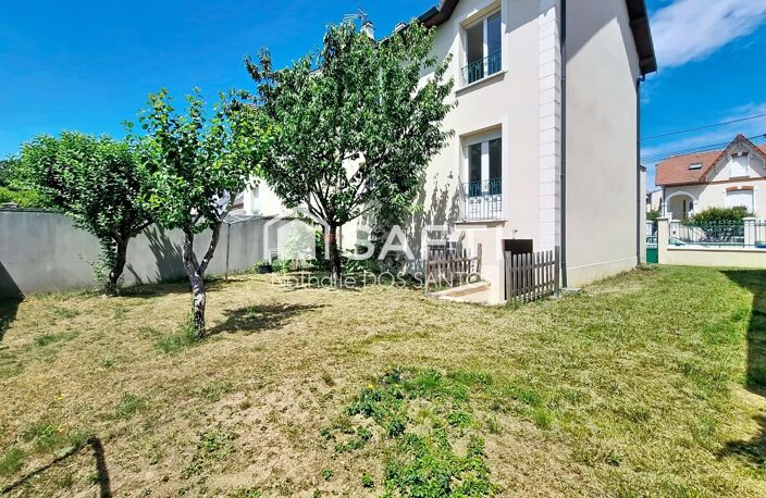 Maison familiale - beaux volumes - Combles aménageables et sous sol total — photo 2