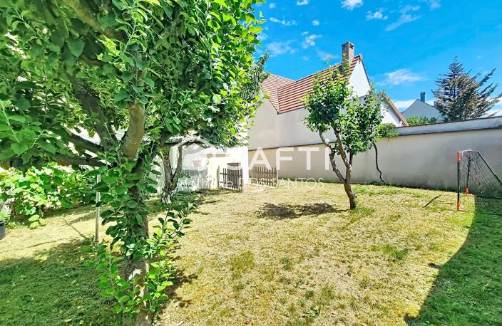 Maison familiale - beaux volumes - Combles aménageables et sous sol total — photo 3