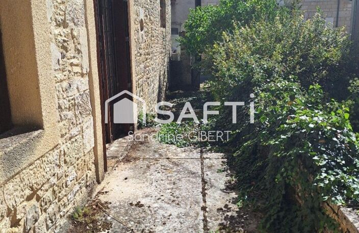 Salviac - Maison de ville en pierre à rénover avec terrasse et jardin — photo 2