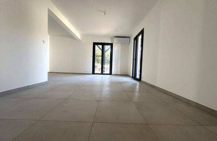 Maison de plain-pied entièrement rénové — photo 5