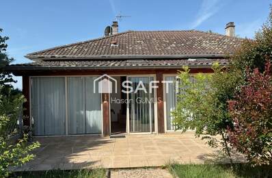 Maison familiale, trois chambres avec grande véranda et un terrain de 2498 m² — photo du bien