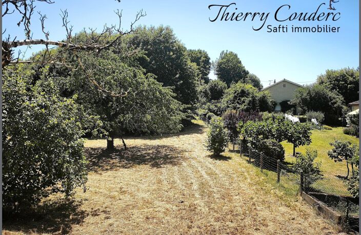 Grand terrain constructible de 4 642 m² — photo 3