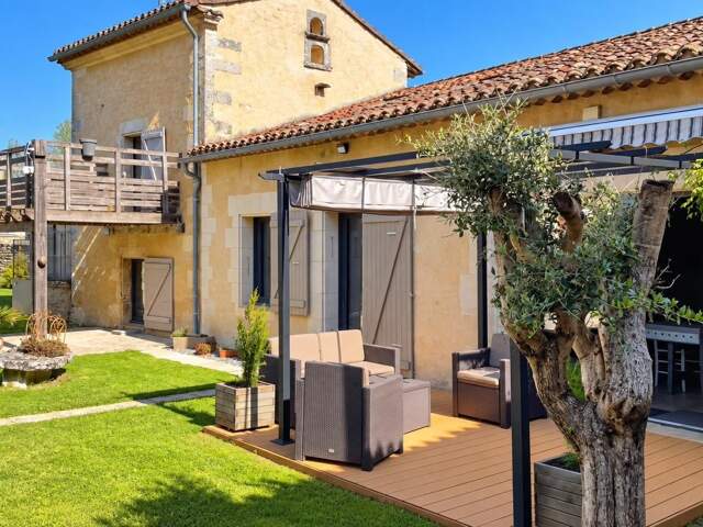Maison de caractère, gîte, 145 m² de dépendances et piscine — photo du bien