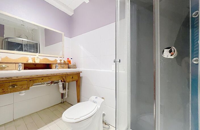 Maison de caractère, gîte, 145 m² de dépendances et piscine — photo 3