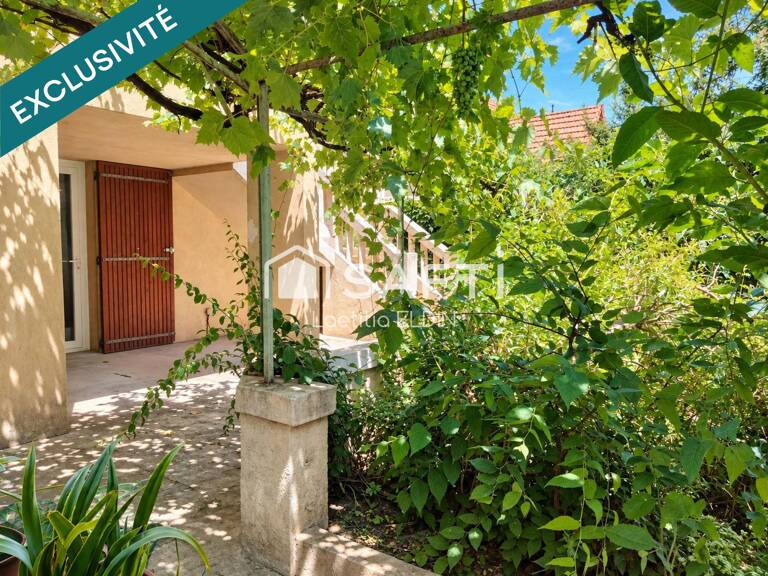 Saint-Ruf : Maison spacieuse, jardin, garage, cour — photo 1