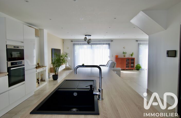 Vente Maison/villa 6 pièces — photo 3