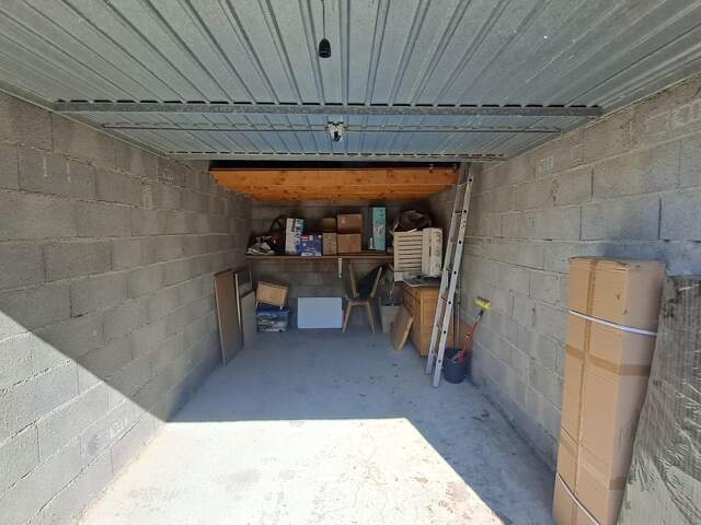 Garage — photo du bien