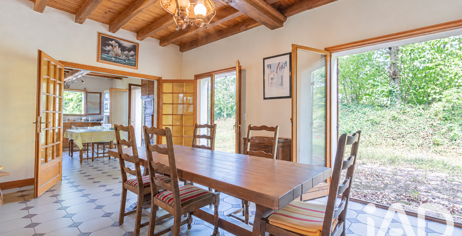 Vente Maison/villa 8 pièces — photo 1