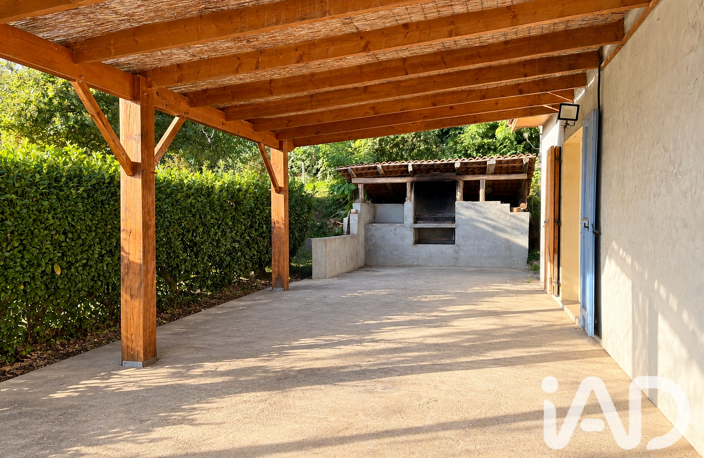 Vente Maison/villa 10 pièces — photo 2