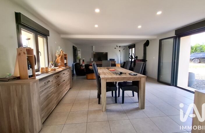 Vente Maison/villa 5 pièces — photo 2