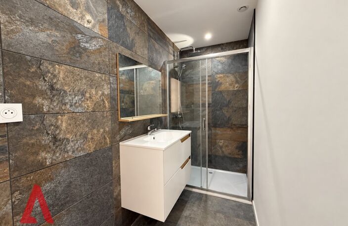 Charmant T3 appartement rénové avec 2 chambres, terrasse et garage au cur de Magalas — photo 5