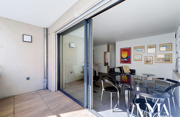 EXCLUSIVITÉ - BEAU T2 RÉCENT DE 47,6 M2 AVEC BALCON — photo 3