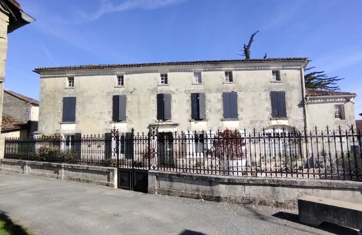 Vente Demeure 19 pièces — photo 2