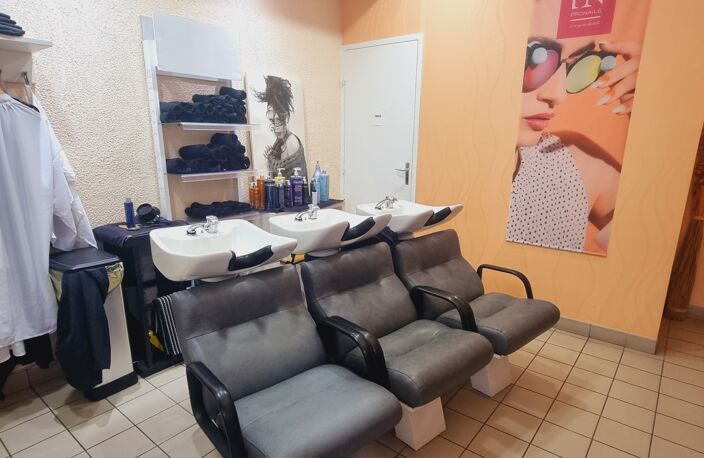 Vente Esthétique, Coiffure 55 m&sup2; — photo 2