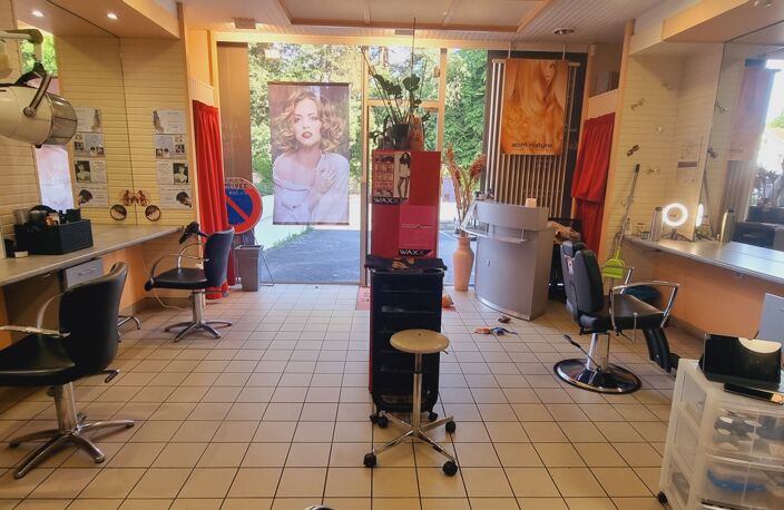 Vente Esthétique, Coiffure 55 m&sup2; — photo 3