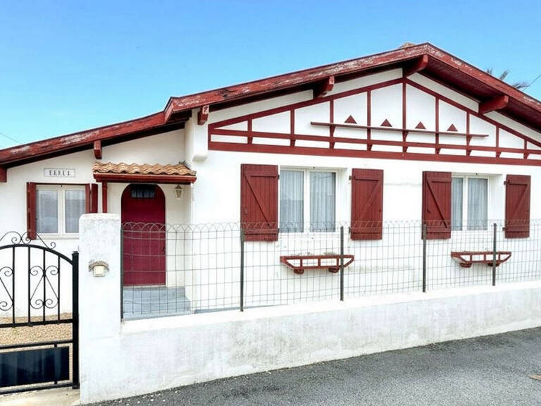 Maison a pied des plages et commerces — photo 1