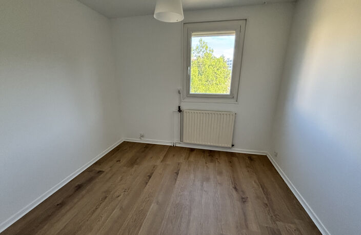 F3 avec GARAGE, PARKING et CAVE - MONTAUD — photo 5