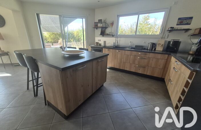 Vente Maison/villa 9 pièces — photo 4
