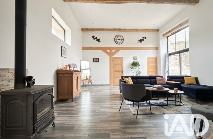 Vente Maison/villa 7 pièces — photo 2