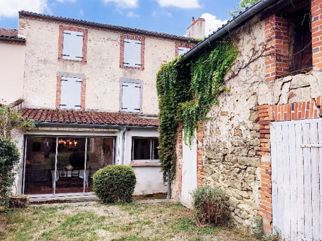 Vente Maison de ville 14 pièces — photo du bien