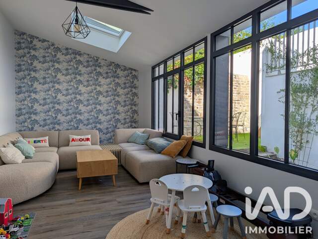 Vente Maison de ville 9 pièces — photo du bien