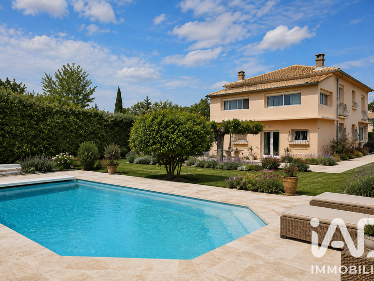 Vente Maison/villa 9 pièces — photo 1