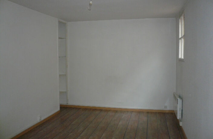 15 RUE VOLTAIRE- 3P+C — photo 2