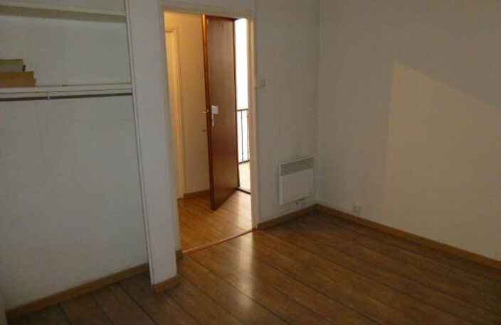 15 RUE VOLTAIRE- 3P+C — photo 3