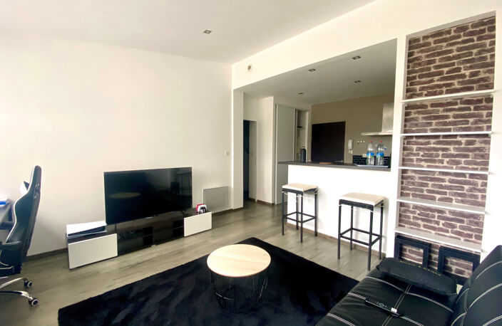 Appartement T1 bis - BAS DU CENTRE VILLE — photo 2