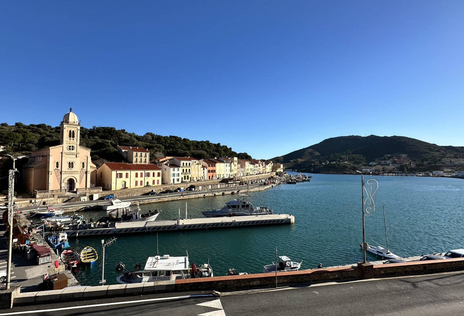 À Port-Vendres, appartement meublé en première ligne — photo 1