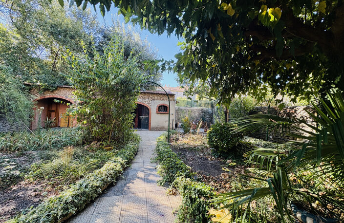 Maison de ville 8 pièces avec jardin et dépendance — photo 4