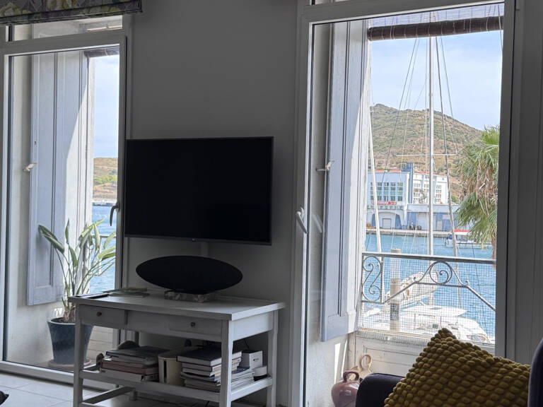 Appartement de 111M2 en première ligne, vue sur le port — photo 1