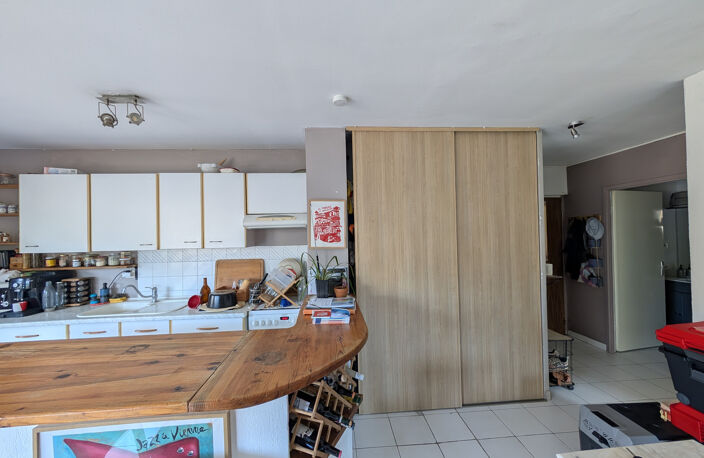 Pointe Rouge   T2 de 49 m2 avec terrasse de 13 m2 à 200 m des plages — photo 4