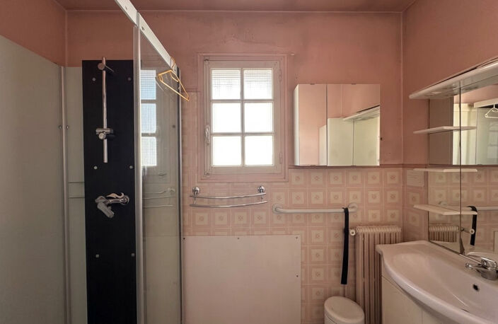La Penne-sur-Huveaune — Maison T3 à potentiel avec grand sous-sol — photo 5